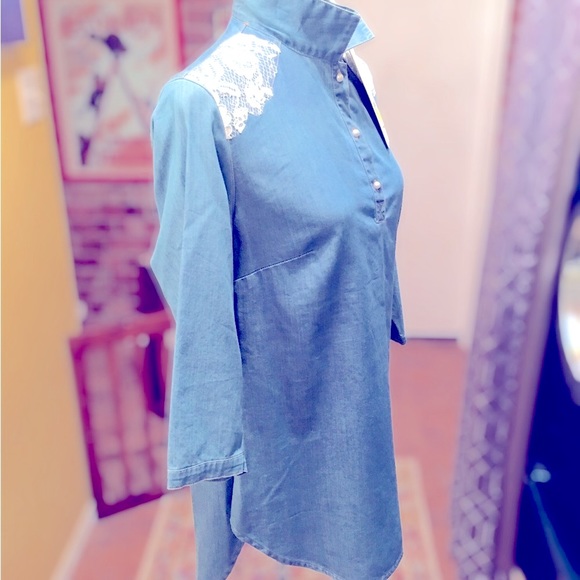 🆕 SCUSI - Denim-look Tunic - Lace Shoulders - Size M 🌺🌺🌺 - Picture 2 of 15